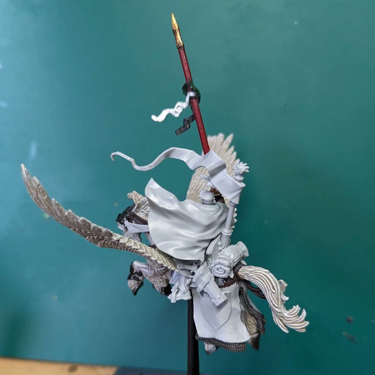 MikeAusCoyne's tweet photo. WIP Pegasus captain. Needs some greenstuff. But overall I'm chuffed :)
#wargaming #warhammer #warhammercommunity #warhammeroldworld #warhammerfantasy #warhammerfantasybattle #ageofsigmar #aos #warhammerempire #warhammertheoldworld #theoldworld #empire #statetroops #pegasus https://t.co/bAHqkmXmQN