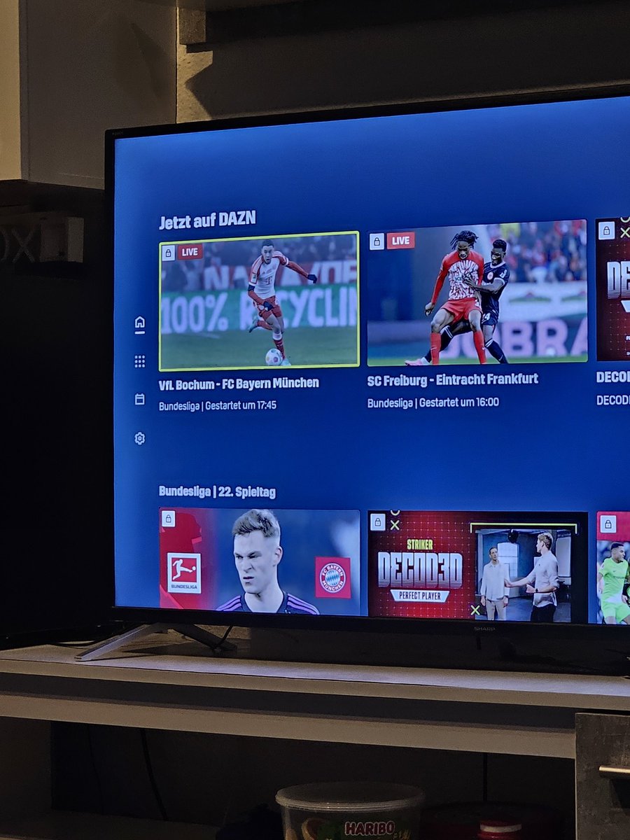FaberEf's tweet photo. Hey @DAZN_DE warum kann ich kein Fußball schauen obwohl ich das 45€ Abo habe ? https://t.co/3Jt2MoXbOq