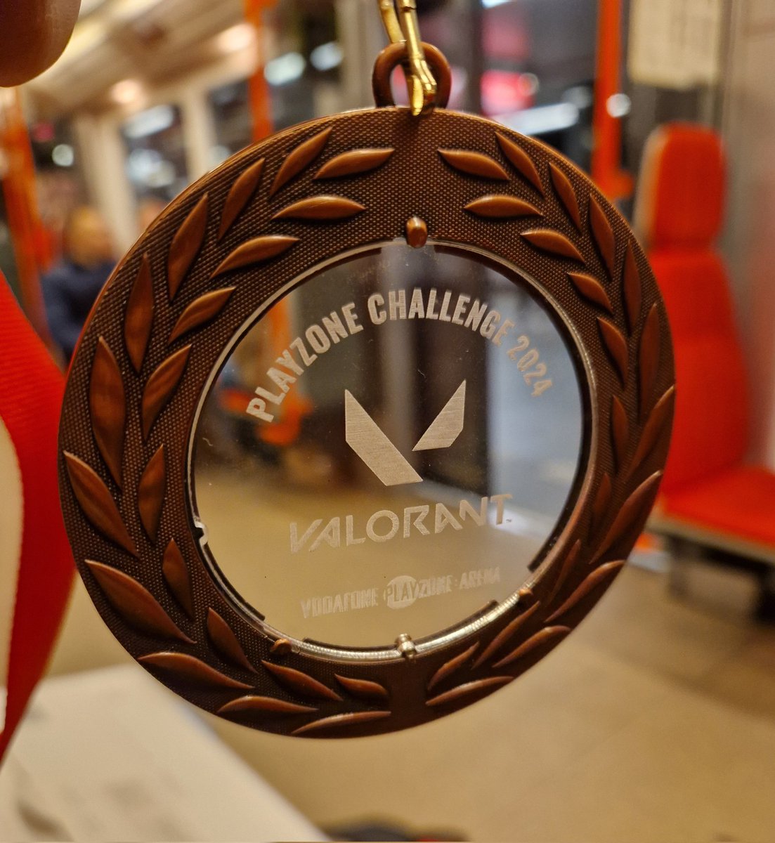 3. miesto 🥉

Trochu ma mrzí, že sme neuhrali tých pár kôl do finále, ale som aj tak s naším výkonom spokojný. Všetci sme si to mega užili, dúfam to nebol posledný takýto event 

Ggs guys &lt;3
@LPKvalo @sasel33 @shaimonbtw <a href="/muner_val/">Muner</a> <a href="/PLAYzonecz/">PLAYzone.cz</a>