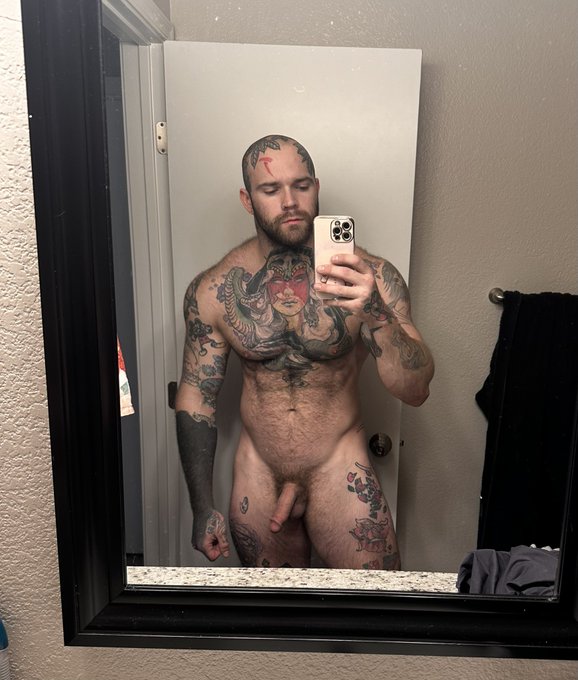 I&rsquo;m 6 weeks out from my national qualifying body building show, I&rsquo;m currently weighing in at 227lbs and