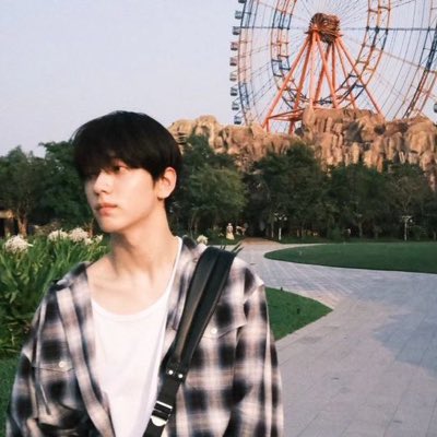 kcimyohan's tweet photo. #NewProfilePic so glad I’m a part of flamesilk. https://t.co/qELi92Vca8