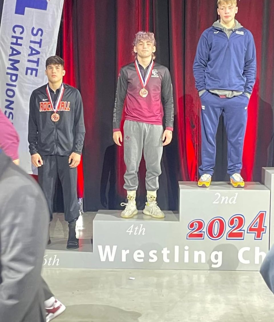 Congratulations to Jared Remington for his 4th place finish at the 6A State Championship! Great Season for Coach Williamson, Coach Remington & Wildcat Wrestling!🐾🤼