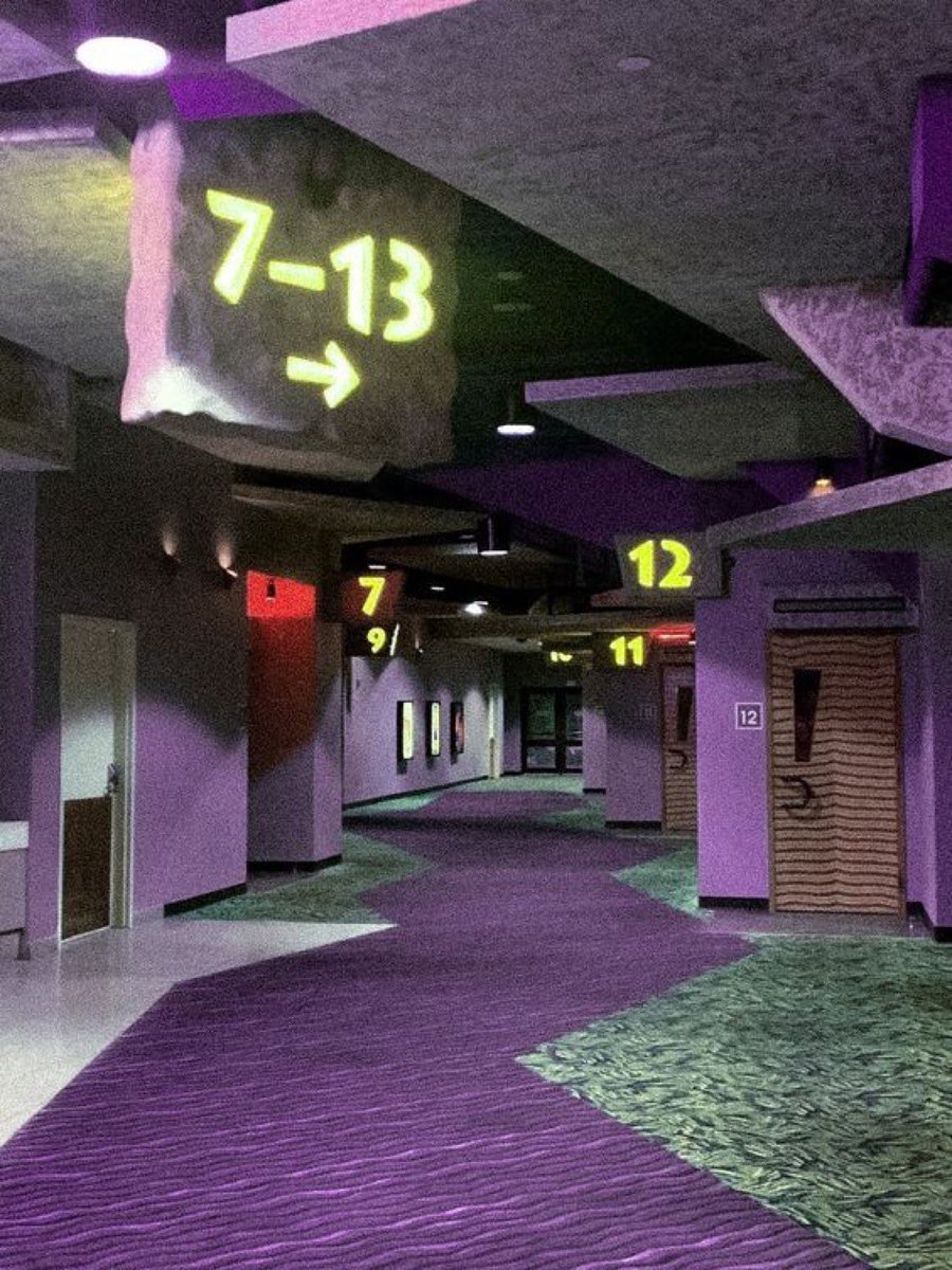 kirawontmiss's tweet photo. we need to bring back movie theaters that look like they’ve been designed by Pee Wee Herman https://t.co/Q2HEd3b1Mf