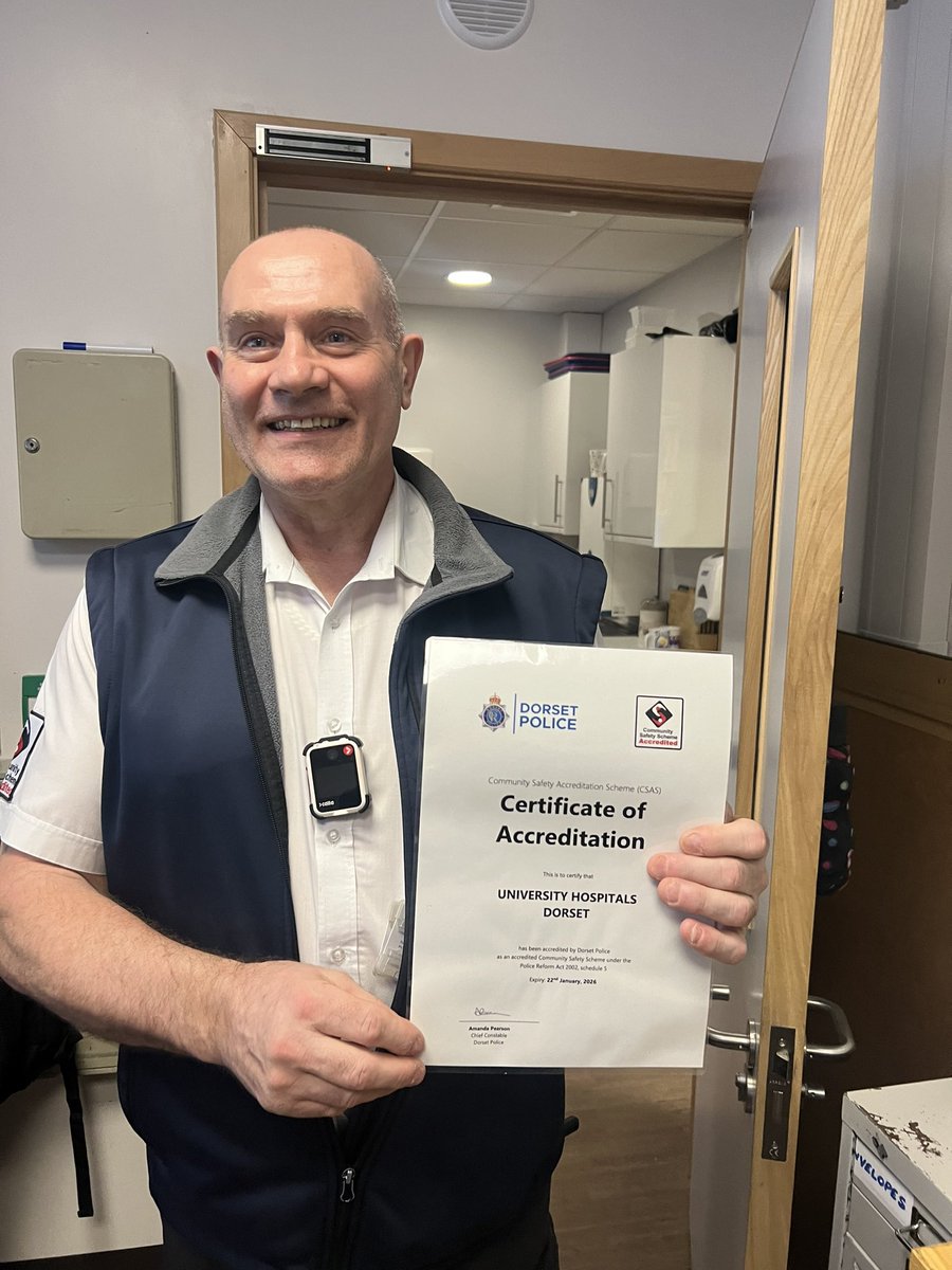 Siobhan Harrington (@s_harringtonnhs) on Twitter photo Dropped in on porters at Royal Bournemouth hospital on Friday afternoon to give Keith Waller a staff excellence award nominated by the site team for outstanding behaviour in a difficult situation. With colleagues Stuart & Ian - thank you from all of us <a href="/UHD_NHS/">University Hospitals Dorset NHS Foundation Trust</a> <a href="/stuart_willes/">Stuartw</a> Dropped in on porters at Royal Bournemouth hospital on Friday afternoon to give Keith Waller a staff excellence award nominated by the site team for outstanding behaviour in a difficult situation. With colleagues Stuart & Ian - thank you from all of us <a href="/UHD_NHS/">University Hospitals Dorset NHS Foundation Trust</a> <a href="/stuart_willes/">Stuartw</a>