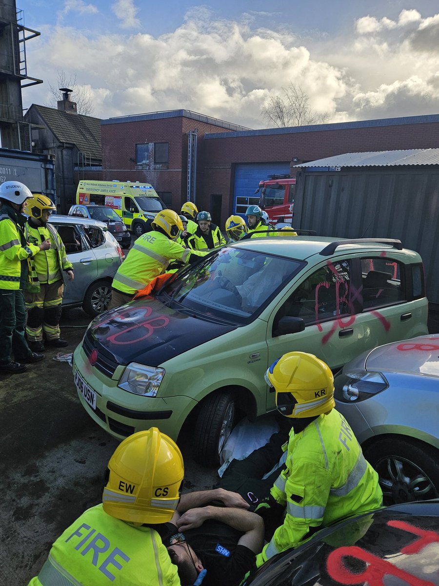 Dave Joyner (@dave_joyner) on Twitter photo Shared RTC learning today for our latest <a href="/shropsfire/">Shropshire Fire and Rescue Service</a> on-call recuits with student paramedics enhancing realism through training #jointworking #JESIP #extrication #casualtycentred Shared RTC learning today for our latest <a href="/shropsfire/">Shropshire Fire and Rescue Service</a> on-call recuits with student paramedics enhancing realism through training #jointworking #JESIP #extrication #casualtycentred