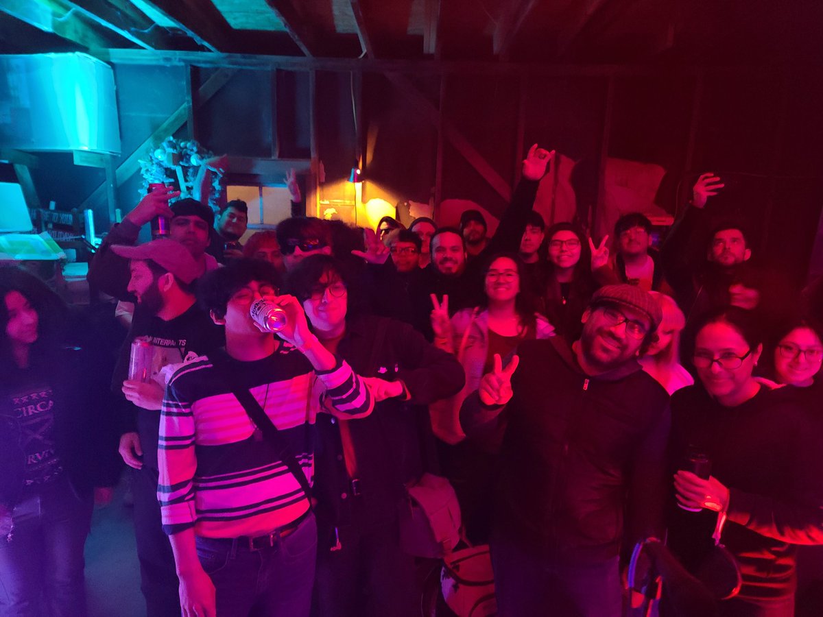 We feel so blessed having y'all as our crowd last night! Thank y'all so much! ☝️