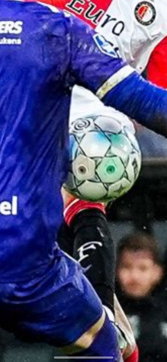 Dikke overtreding vooraf, 86 camera’s en hiervoor rood geven. …. #paardelul #feyrkc #kuipvrees #weergenaaid