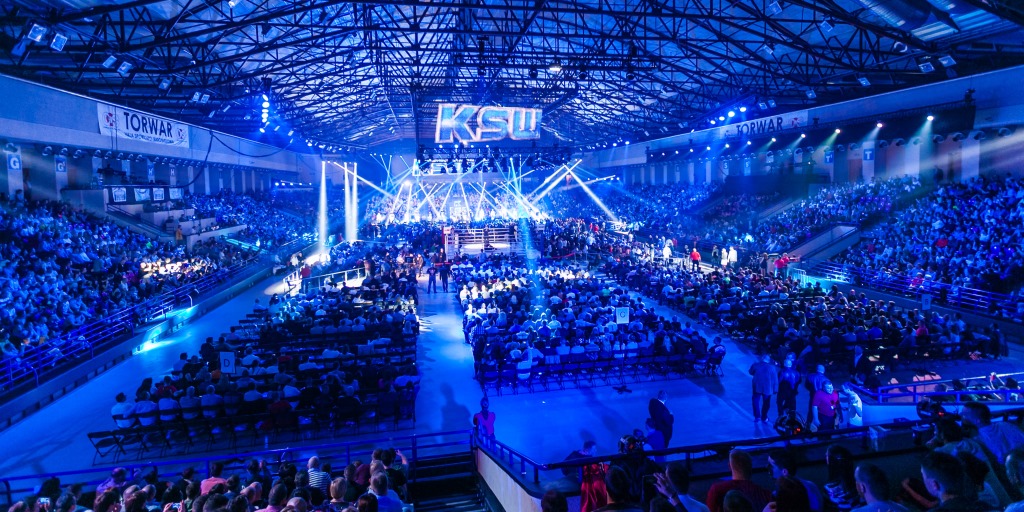 Damianeq95's tweet image. Czemu na stronie @KSW_MMA nie ma zaktualizowanych zdjęć zawodników po #KSW90 Torwar?
+ Michał Dreczkowski, nie ma jeszcze swojego zdjęcia
@DDurniat hmm? 🤔