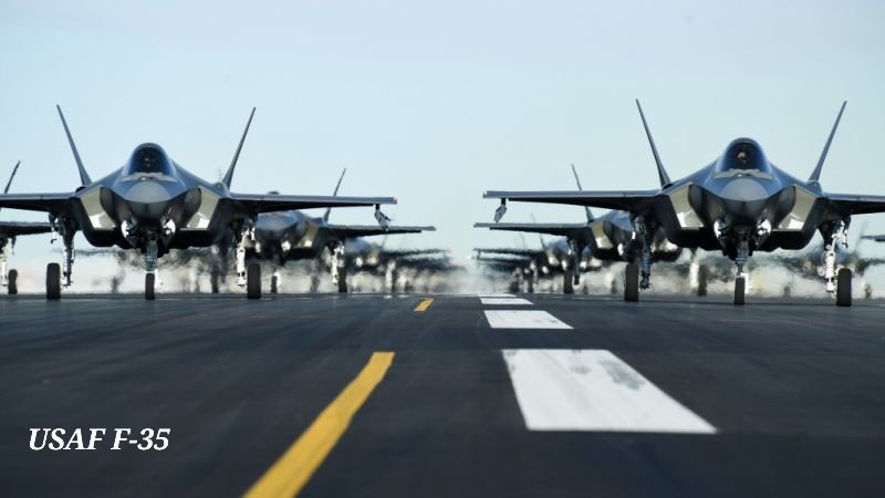 Oceanworldfree's tweet image. #ElephantWalk #NeckAndNeck

🌑the J-20, PLAAF 1st 5-G stealth fighter, balances the deployment of USAF F-22 &amp;amp; F-35 in #WPacific
🌑J-20 was a "#GreatLeapForward" for Chinese world-class military
🌑1st attached to an aviation brigade of the PLA Air Force