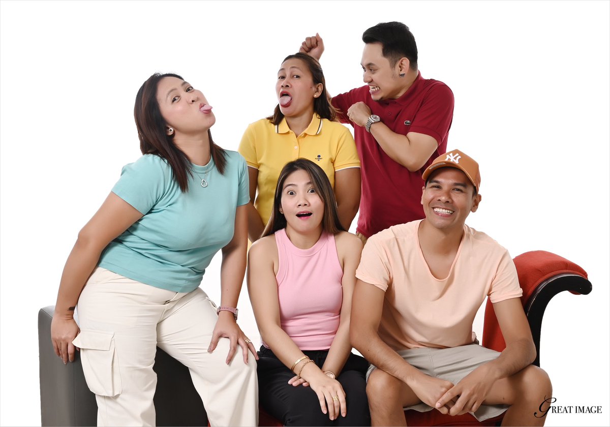 CatapangPj's tweet image. yung wala kayong matinong kuhang magkakabarkada! 
#greatimage 
#bekenemen
#smbatangascity