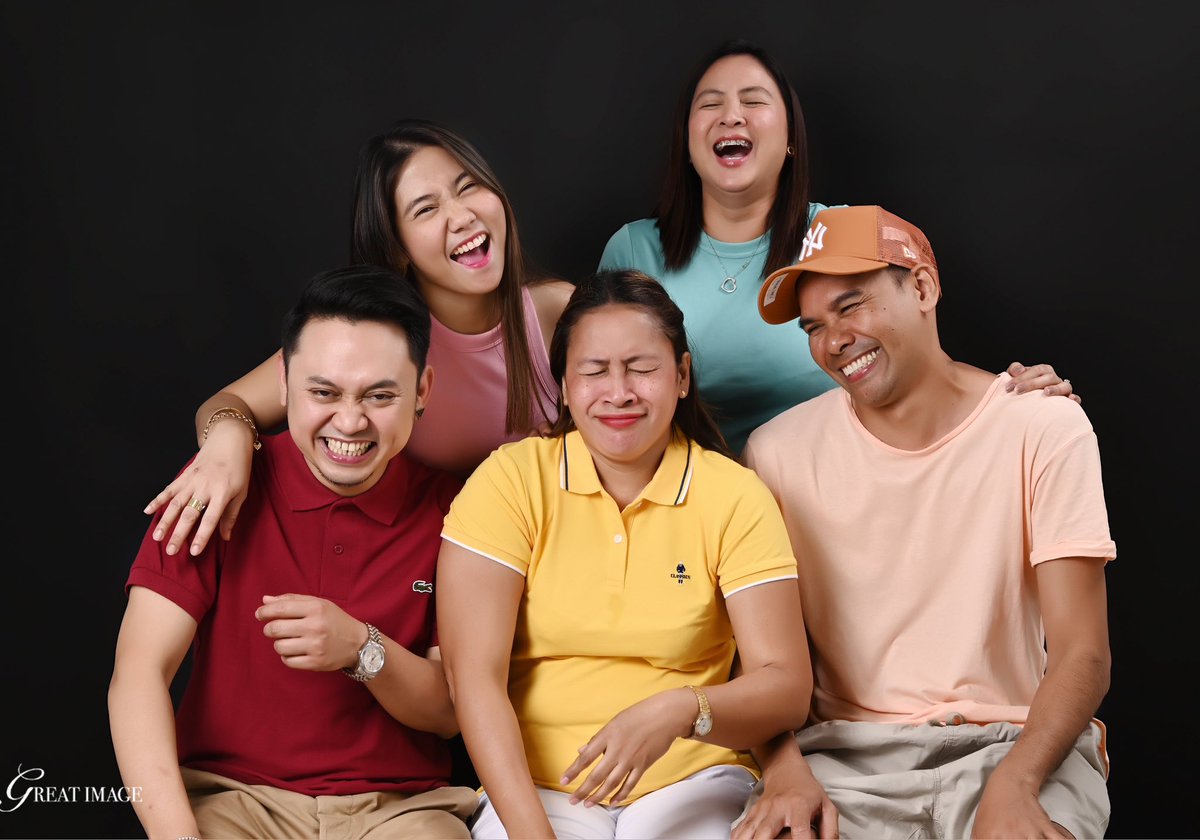 CatapangPj's tweet image. yung wala kayong matinong kuhang magkakabarkada! 
#greatimage 
#bekenemen
#smbatangascity