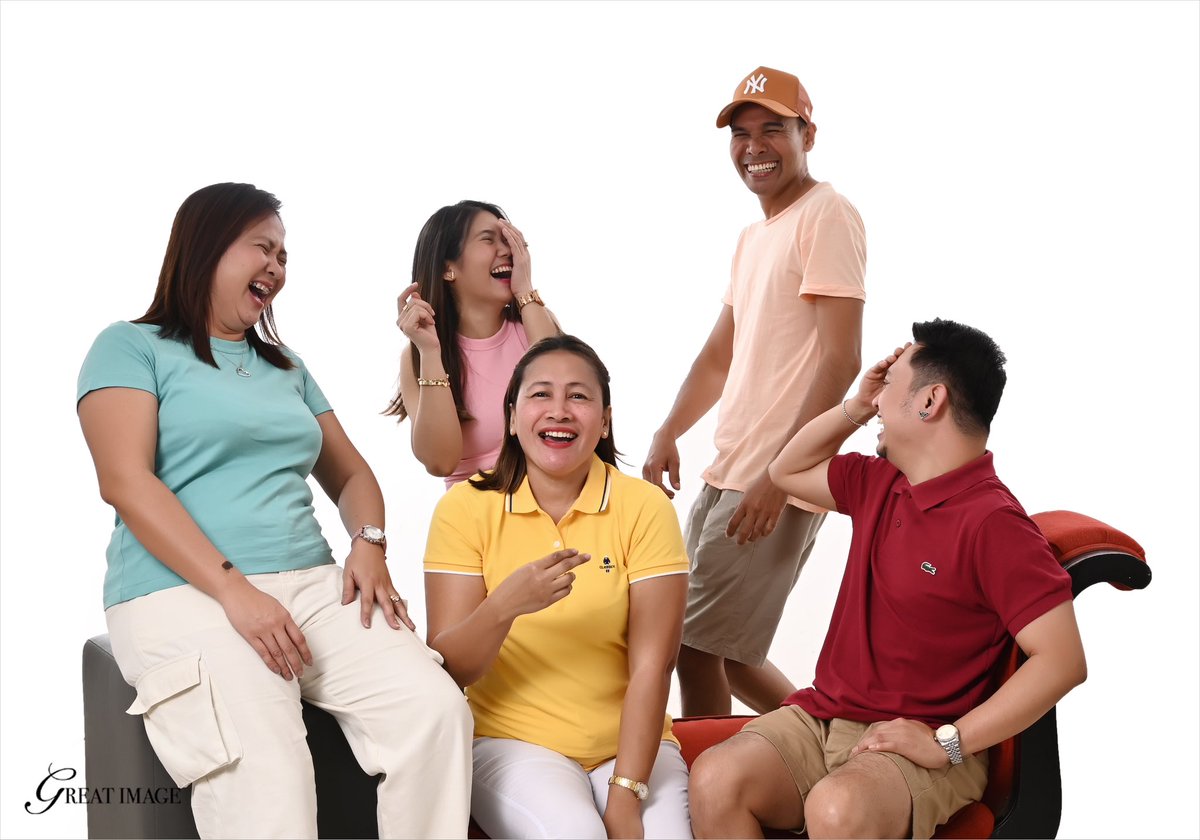 CatapangPj's tweet image. yung wala kayong matinong kuhang magkakabarkada! 
#greatimage 
#bekenemen
#smbatangascity