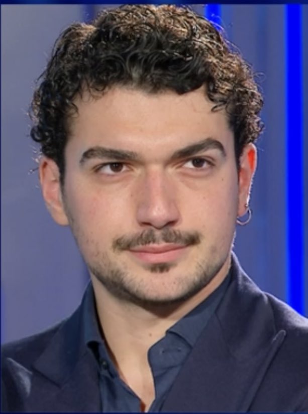 cidpll_'s tweet photo. guardo mare fuori per la trama.
La trama:
#marefuori4 https://t.co/yFyTdZ7dNY