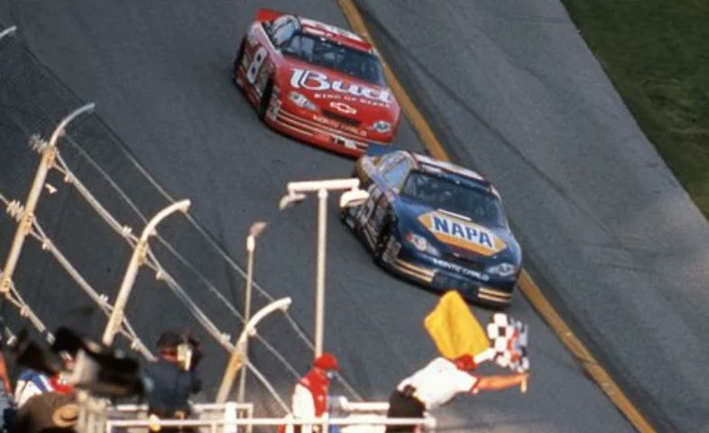 The Day 23 years ago. #3

#NASCAR #Racing #USA #America #Daytona #DaytonaInternationalSpeedway #Daytona500    #DaleEarnhardt #DaleJr #MichaelWaltrip