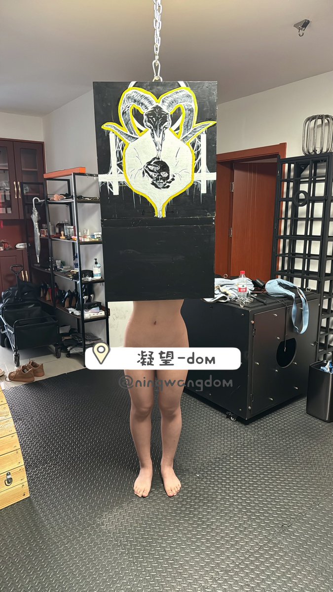 发现微博几万十几万粉的男s
推特都毛线水花没有
难得有个会更新的
内容就是舔🐔操批
这是为啥呢？😂😂 https://t.co/CBBxEstjIF
