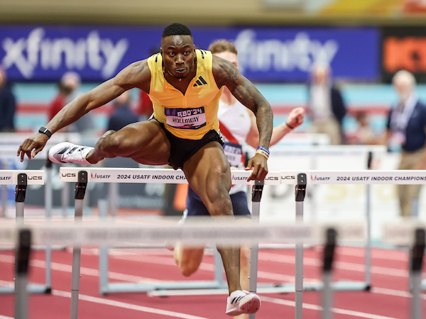 RunBlogRun's tweet photo. If Track & Field is to grow in North America, #USATF championships (indoors and outdoors) should be shown without paywalls. #NIKE spends $21 million a year to build the sport; perhaps USATF can find a way to build the sport for fans who can not attend the meets! WRs could only be seen via #USATFTV. I love #Runnerspace, and streaming is the future, but lots of kids can not afford the fees. I hope USATF can figure this one out. #EuropeanAthletics offers meets to the world all year long via streaming for FREE! #Buildthesport, #trackandfield, #TrackandFieldneedsfans, #NBCsports, #BBCsports, #kevmofoto,
