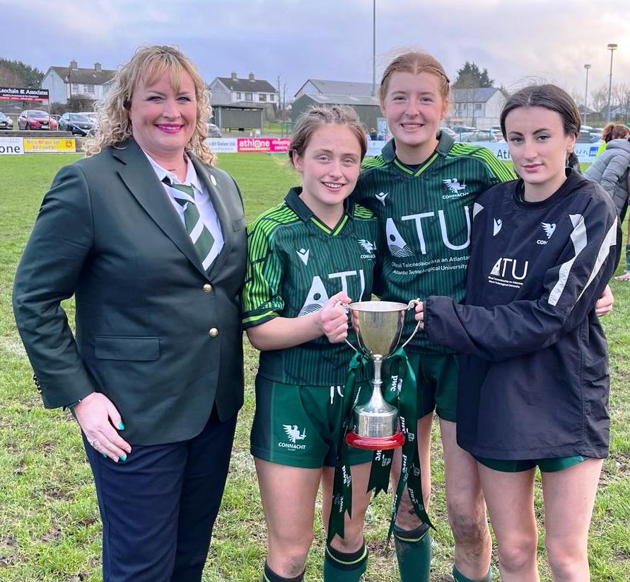 CorinthiansRFC's tweet photo. CHAMPIONS!!!!!! Congrats to @Connachtwomen ... U18 INTERPROVINCIAL CHAMPIONS!!!!!!!! 
Especially to our three Corinthians who all played their part in this success! Aisling Whyte, Jemma Lees and Meabh Flannery are pictured with our President Yvonne Comer. https://t.co/uS1zTq0FpS