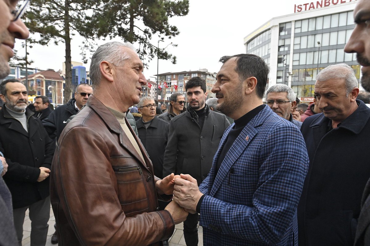 CuneyttYuksell's tweet photo. Çerkezköy Belediyesi Zabıta Müdürü Sn. Kenan Erez’e, ebediyete irtihal eden babaları Sıtkı Erez için taziye ziyaretinde bulunduk.

AK Parti Tekirdağ Milletvekilimiz Sn. Gökhan Diktaş ve İl Başkanımız Sn. Ali Gümüş ile birlikte gerçekleştirdiğimiz ziyarette, merhumu dualarla yad ederek, Allah’tan rahmet; Erez ailesine sabırlar diledik.

Mekanı cennet olsun.