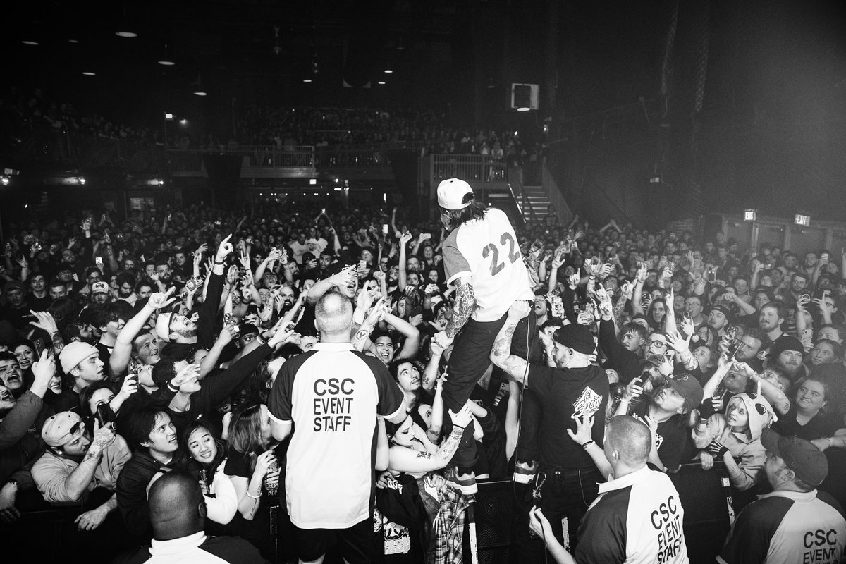 NeckDeepUK's tweet photo. Big fat Philly cheesesteak then! Thank you Philly for the sold out show. Always a blast. Brooklyn tonight https://t.co/8bAcOwf50t