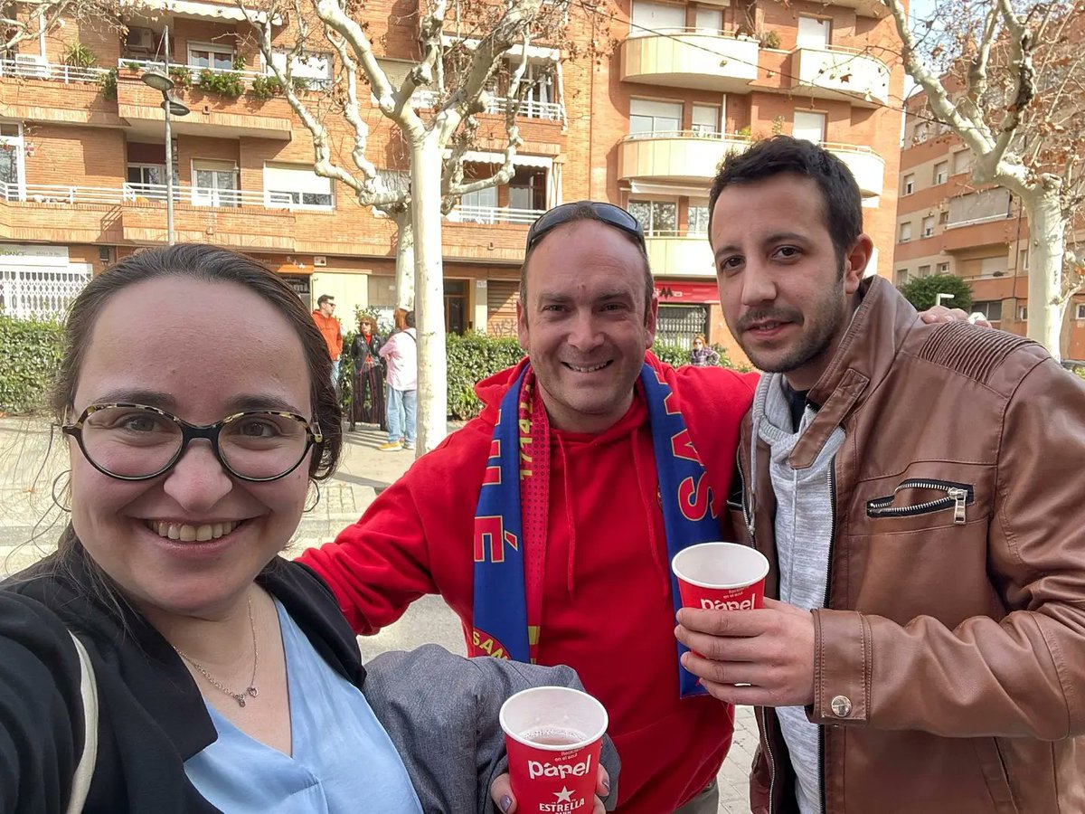JSendarrubias's tweet photo. Les imatges del triomf davant @EnsinoLugoCB (66-50)
@sangculeoficial @FCBbasket_fem
#SCCC
#SangCule
#LFendesa
#SangCuleCorCatalà https://t.co/C357dQGeg2