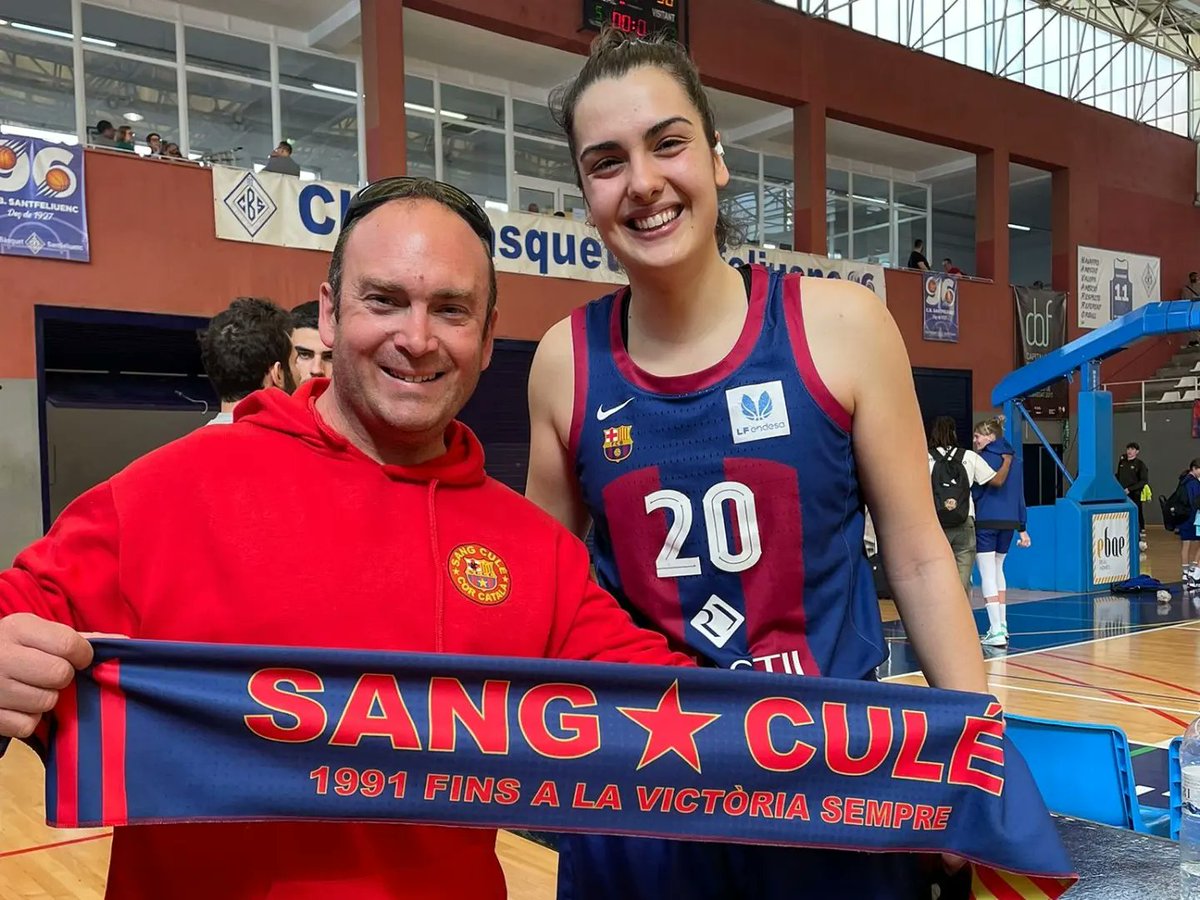 JSendarrubias's tweet photo. Les imatges del triomf davant @EnsinoLugoCB (66-50)
@sangculeoficial @FCBbasket_fem
#SCCC
#SangCule
#LFendesa
#SangCuleCorCatalà https://t.co/C357dQGeg2