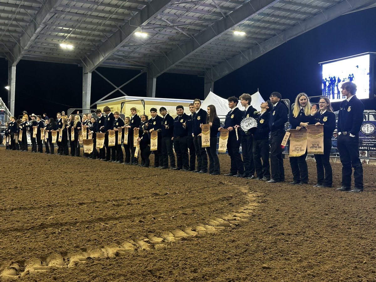 Jessiiicarm's tweet photo. Closed out the livestock show with EIGHT Morton Ranch FFA Members in the PARADE OF CHAMPIONS at the rodeo last night!! This is a HUGE deal y’all!! These kids worked so hard for this!💜 #KatyISD #ILoveMortonRanch #TeamMav #KatyISDLivestockShow #KatyISDCTE #Champs https://t.co/W2FSxnQ2Lr