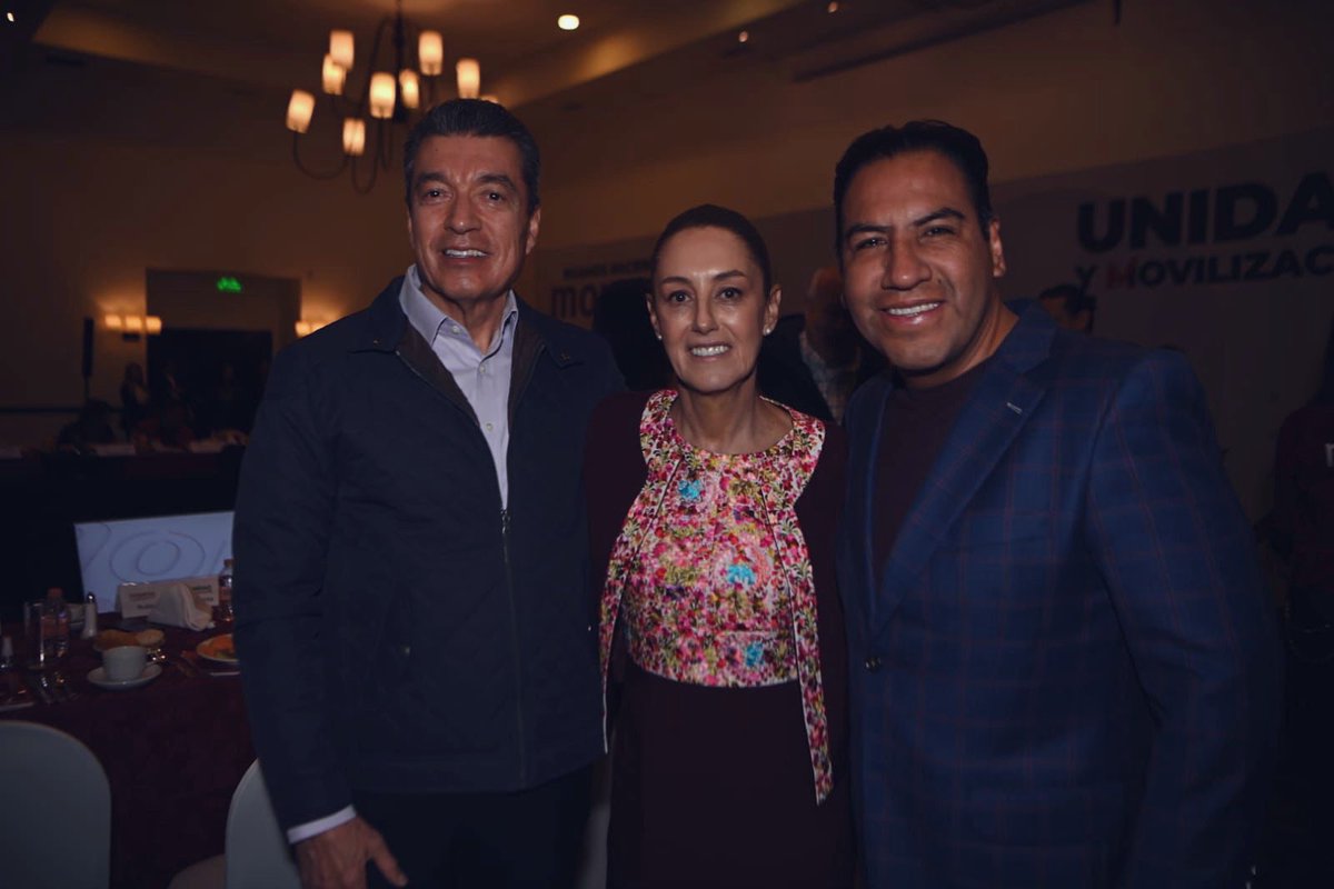 ramirezlalo_'s tweet photo. Acompañamos a la Dra. @Claudiashein en su registro como candidata de nuestro movimiento a la presidencia de la República.

Es una mujer brillante, modesta, con gran liderazgo, que encabeza el proyecto transformador para México y con quien sin duda, seguiremos haciendo historia. https://t.co/gqLcT4UWri