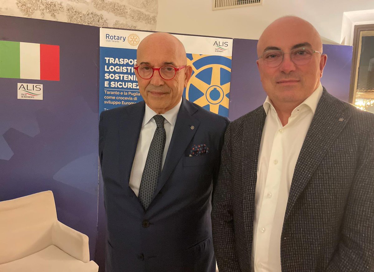SilvioBusico's tweet photo. A partire dal biennio 2024-26, l'@logisticapuglia amplia la propria offerta formativa diventando #ITSAcademyMobilità e #Logistica. 
Un passo audace verso nuovi orizzonti di apprendimento e innovazione, pronti a navigare anche verso l'infinito potenziale del settore marittimo. https://t.co/qZflGexoDE