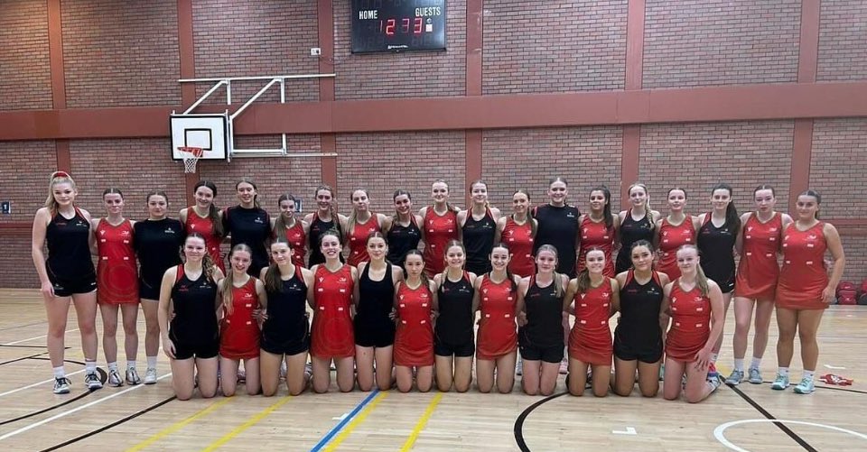 NPTCGroup_SPS's tweet photo. Staff @nptcgroup are beyond proud of our very own BTEC level 3 sports student Bronwen Donovan, who represented Welsh colleges this weekend for Wales U17s! Archeddog Bronwen! ππΌ π π΄σ §σ ’σ ·σ ¬σ ³σ Ώ #welshnetball #walesU17 #nptcsport #neathcollege #neathnetball #netballwales https://t.co/CiWK297xQU
