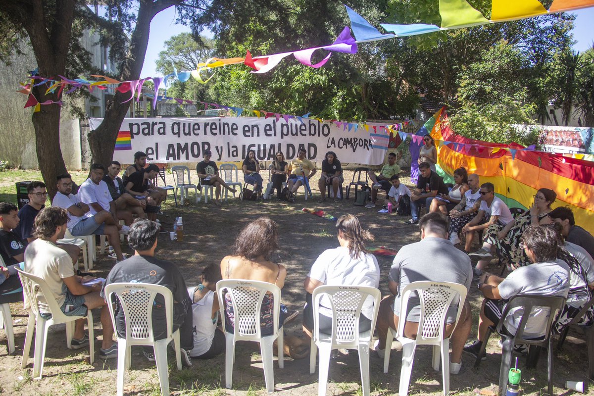 diversia_lc's tweet photo. Junto a responsables del frente de la provincia de BsAs nos juntamos en #VillaGesell para organizarnos ante el avance del gobierno Nacional sobre nuestros derechos.
Templanza, organización y mucho orgullo por nuestras convicciones para #TransformarloTodo. https://t.co/6EKWexy50Q