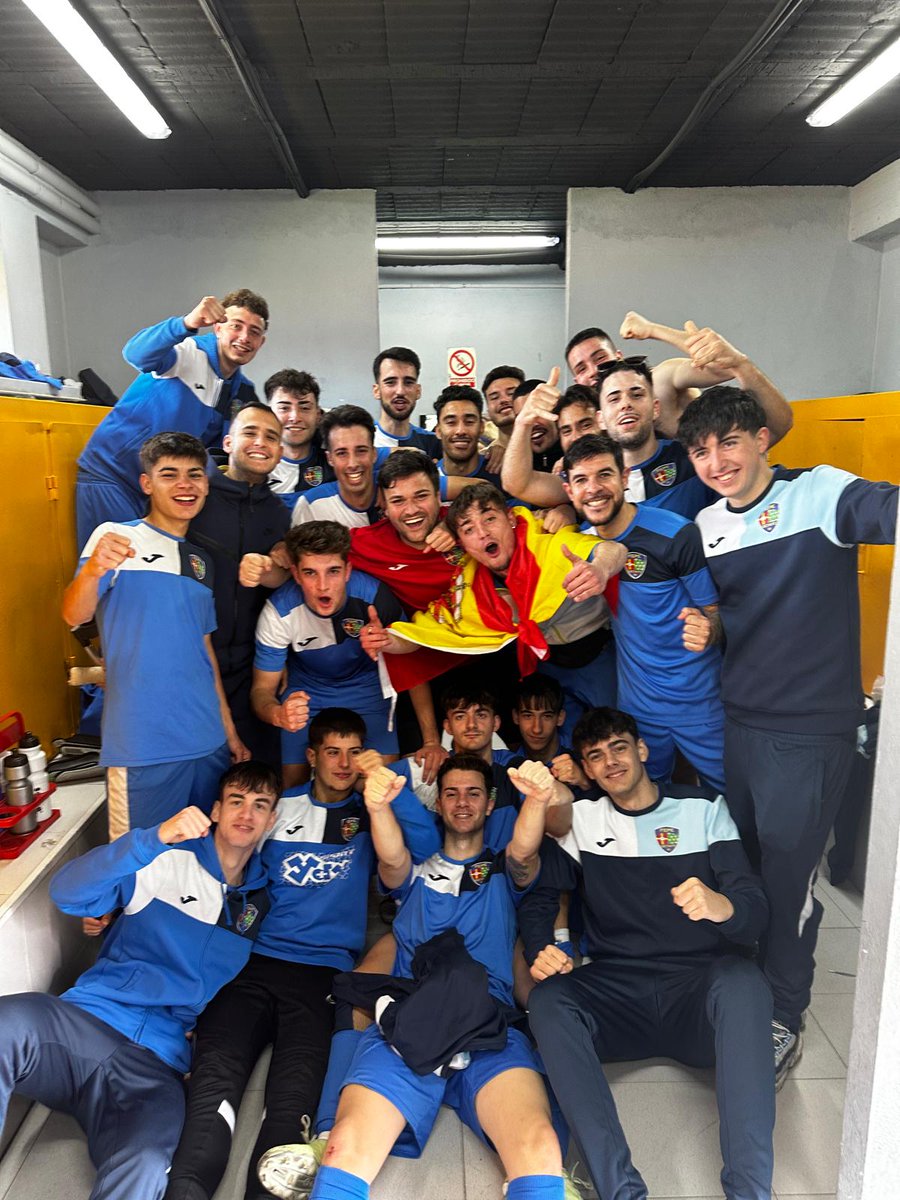 Fepe_Getafe3's tweet photo. Resultados 1️⃣✖️2️⃣

🏆 TERCERA REGIONAL 

Victoria cómoda para poder asentarnos en la segunda plaza.

Sénior B 4️⃣-0️⃣ @_union2000parla

#EnamoradosDelFEPE💙 https://t.co/p9AIuaFt9x