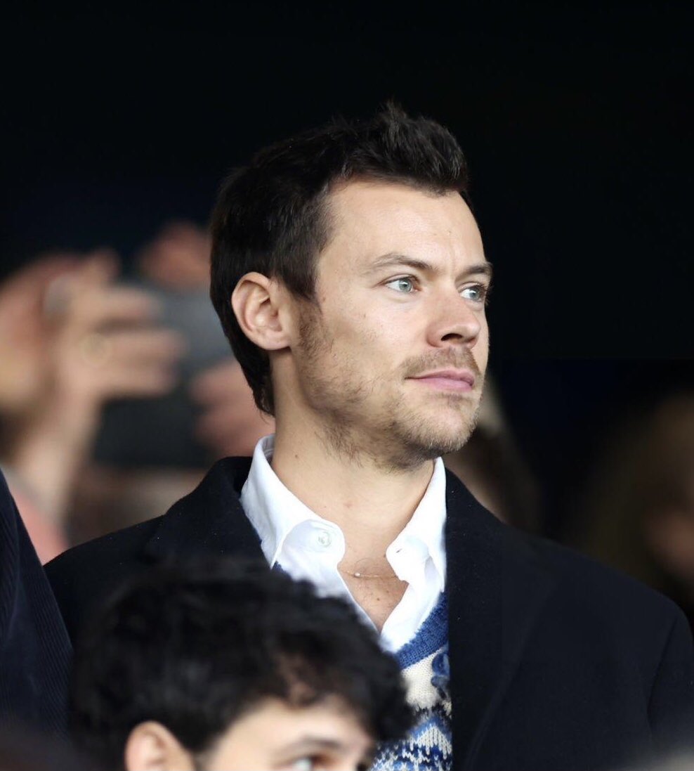 hsfloraIss's tweet image. I’m feeling so many things right now