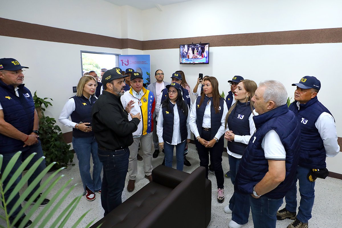 Presidenta del TSJ inauguró Sala de Víctimas Especiales en el Circuito Judicial Penal del estado Aragua tsj.gob.ve/-/presidenta-d…