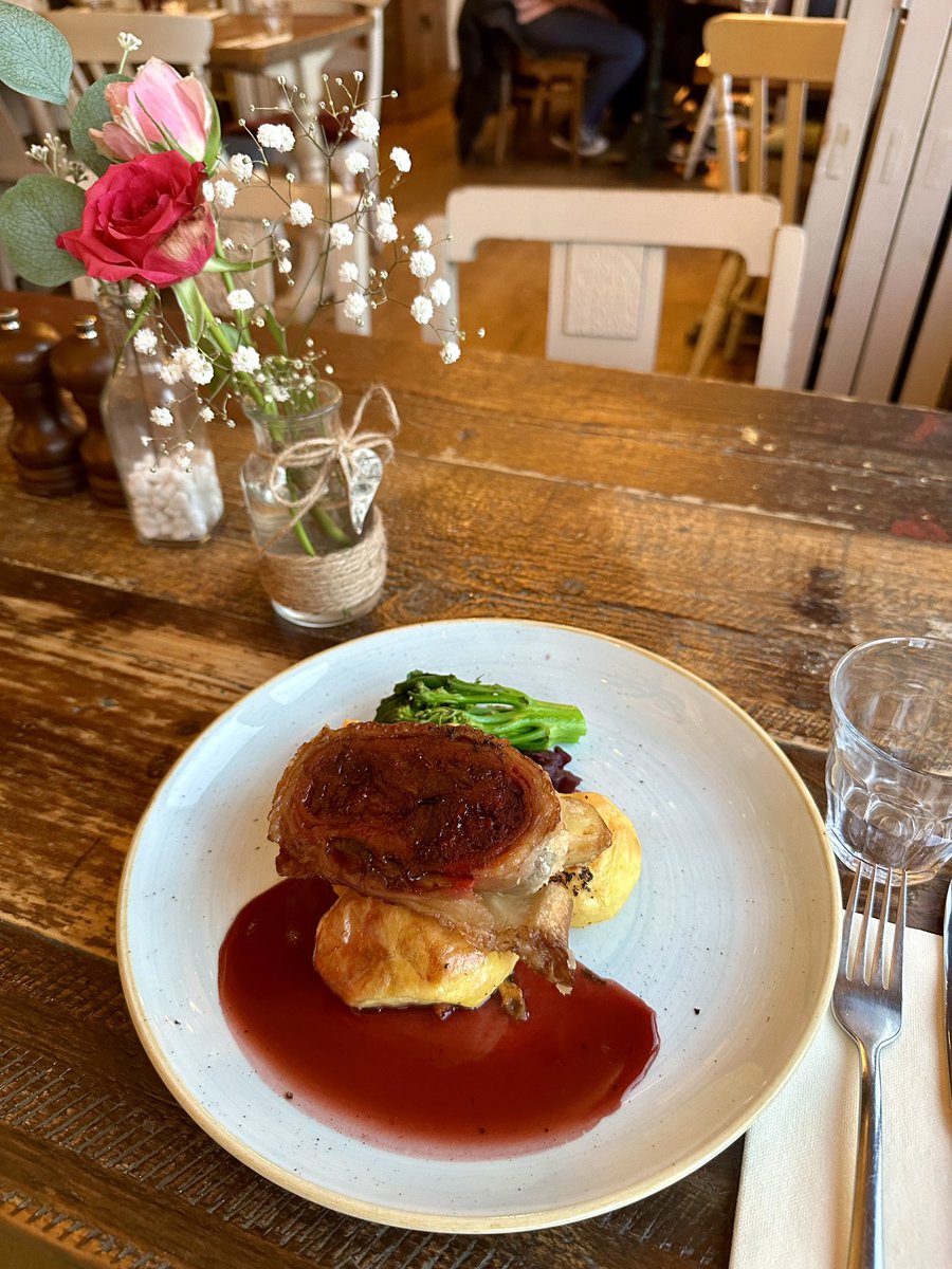 The Home Cottage tweet media