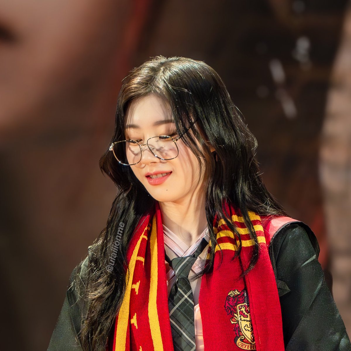 chaeryeong moments that could kill a sapphic tweet media