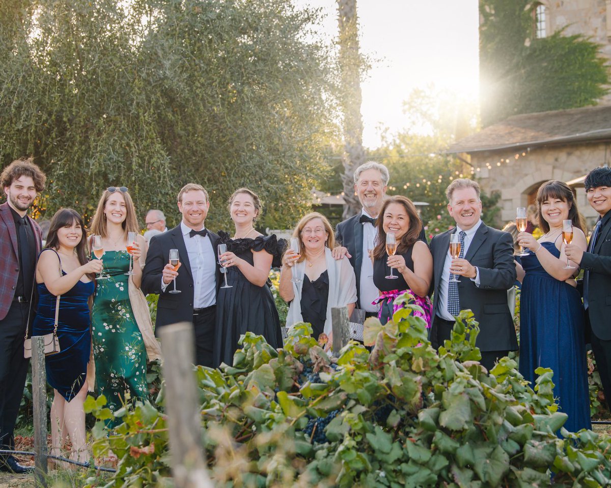 Oh, it's #NationalDrinkWineDay you say?🥂 Gather all your friends to celebrate, you suggest?🎉 On it. Cheers from V. Sattui Winery!✨ bit.ly/3SGdFwt #vsattui #vsattuiwinery #winetasting #wine #napavalley #winery #winecountry