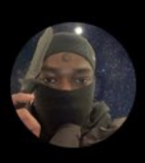 Son_ImSleep's tweet photo. Walked herself right into that one. https://t.co/jWJPT953RH