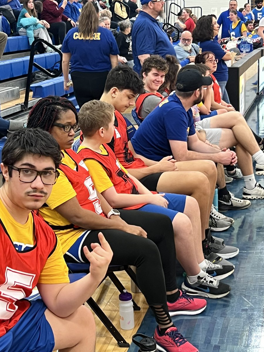 TheRealMrBanks's tweet photo. Lots of action here today at GLHS! 

@GLHS_Athletics @jessicaslocum3 @gahannafootball @GEAR_garden @GlhsEss https://t.co/oge322bT34