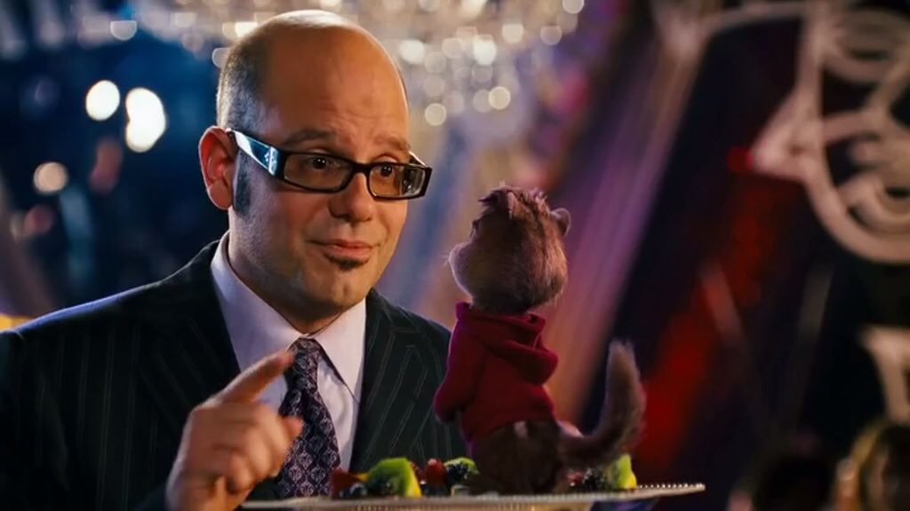 I used to think the bad guy from alvin and the chipmunks was Aleks Syntek