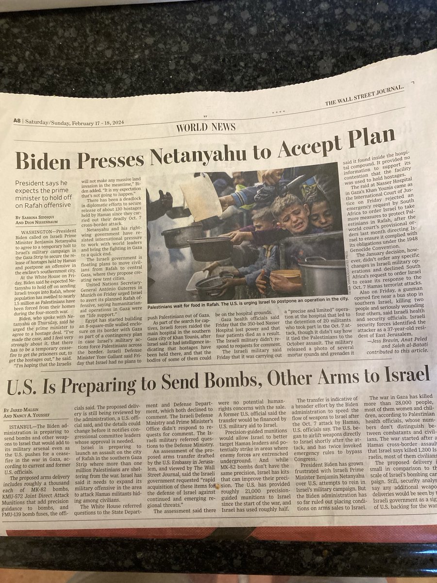 JohnCassidy's tweet photo. When 2 headlines are worth 10,000 word. https://t.co/iOEVUjRMsD