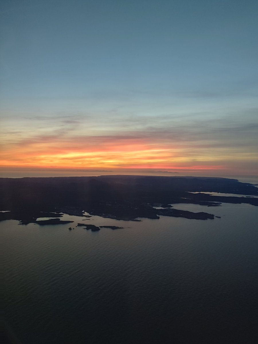 795Iker's tweet photo. Llegar a Menorca y que el cielo este así... https://t.co/DvVkYIBo8L