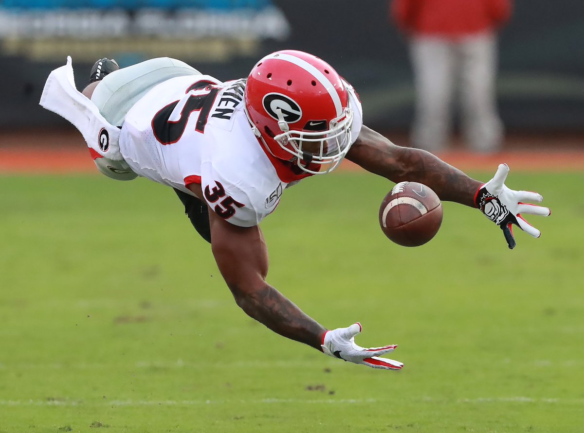AbuDhabi_Dawg's tweet image. LMK when Nick Chubb or Sony Michel ever made a catch like Brian Herrien did against Florida… I’ll wait ‼️

I got time for y’all today and that’s on 🅿️