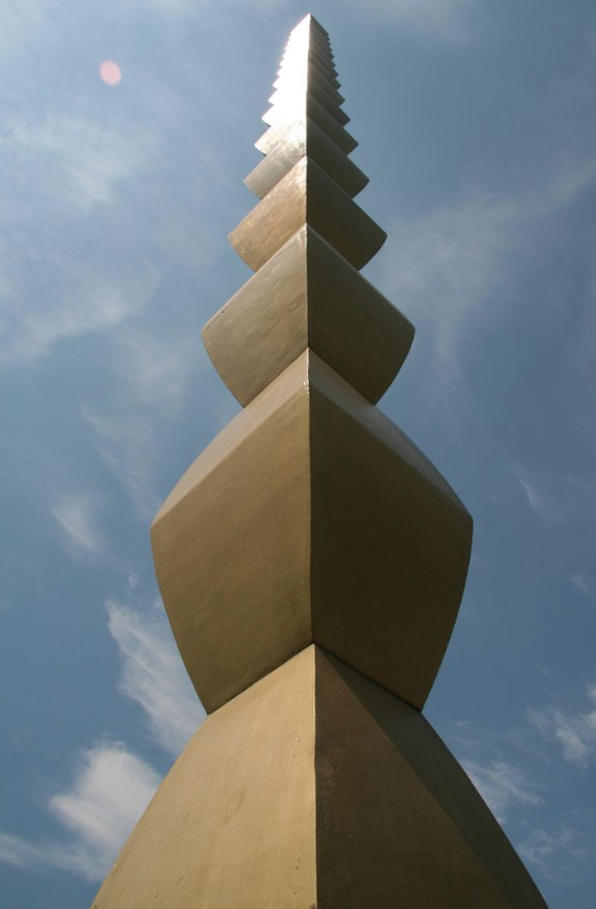 Collected "AInfinity Column" by <a href="/the_grecu/">grecu</a>  
It reminds me "Infinity Column" by Brancusi
New School vs Old School 💎