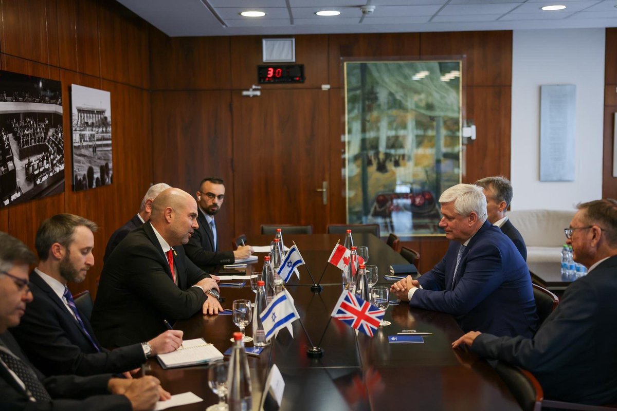 My thanks to the Speaker of Israel’s Knesset @AmirOhana for his warm welcome to Jerusalem today.  Ten years ago last month I addressed the Knesset as Prime Minister of Canada.  Today I am visiting Israel once again to renew friendships and stand in solidarity at this time of