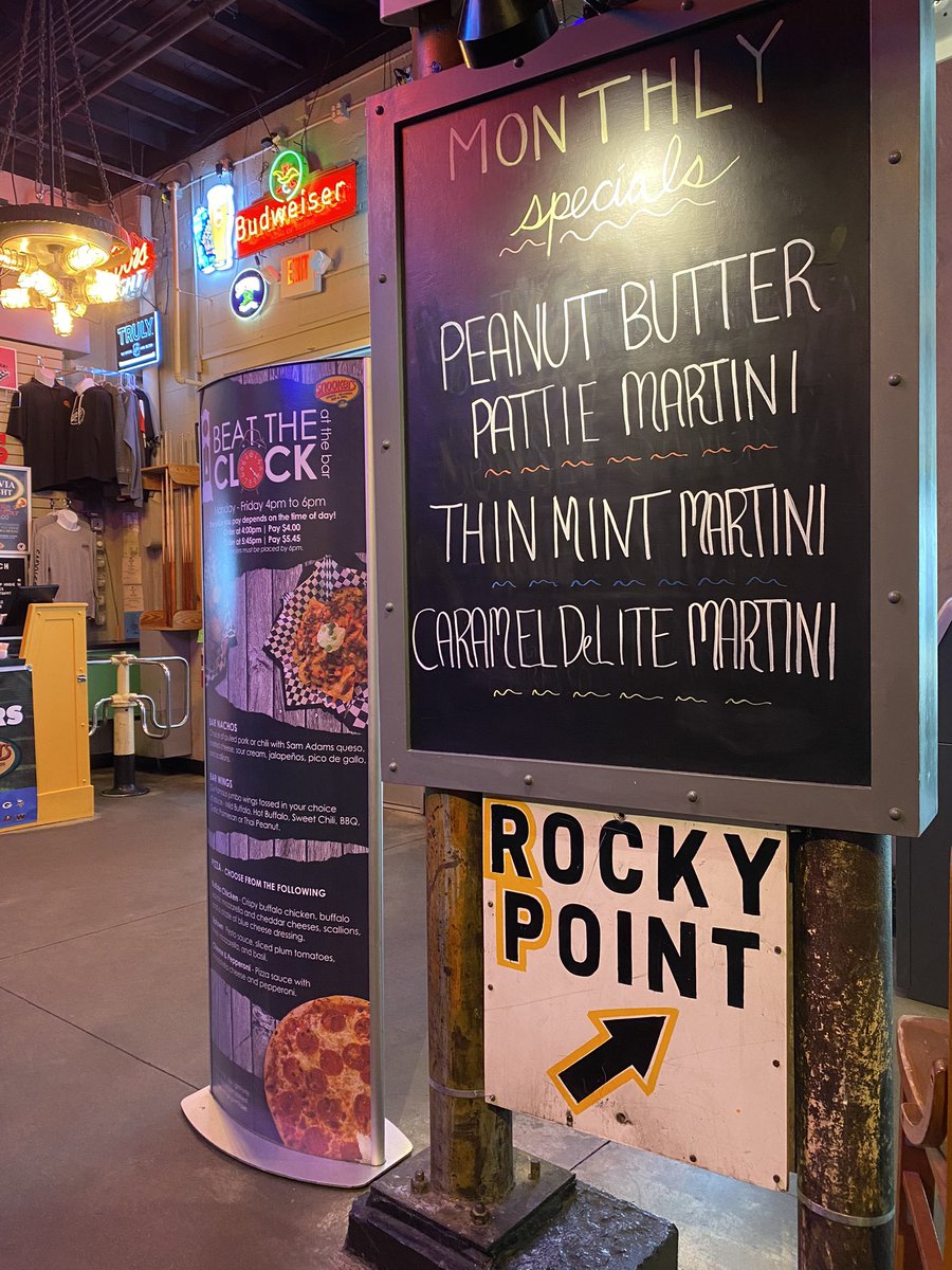 SnookersRI's tweet photo. Happy Sunday FUNday👏

Girl Scout Cookie Martinis are BACK for a limited time!🍸
-Peanut Butter Pattie Martini
-Thin Mint Martini
-Caramel DeLite Martini

We’re open until 2:00am tonight! We’ve got plenty of pool tables available for the evening. https://t.co/zKxPcgbX9H