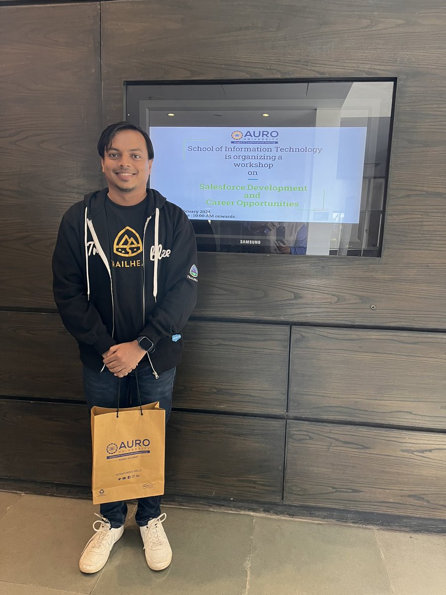 morenikhil's tweet photo. Appreciative of @AuroUniversity's invitation to share my expertise in #salesforce technology with Ty BSC IT students. A fantastic platform for knowledge exchange! Thank you for the opportunity.🧑🏻‍💻
#Gratitude #AuroUniversity #SalesforceWorkshop https://t.co/lpZOtYxo1D