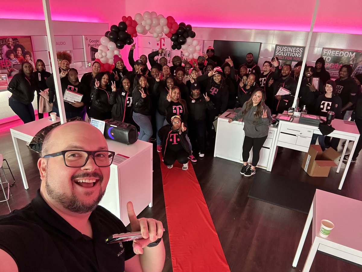 Taylor DeCastro tweet media