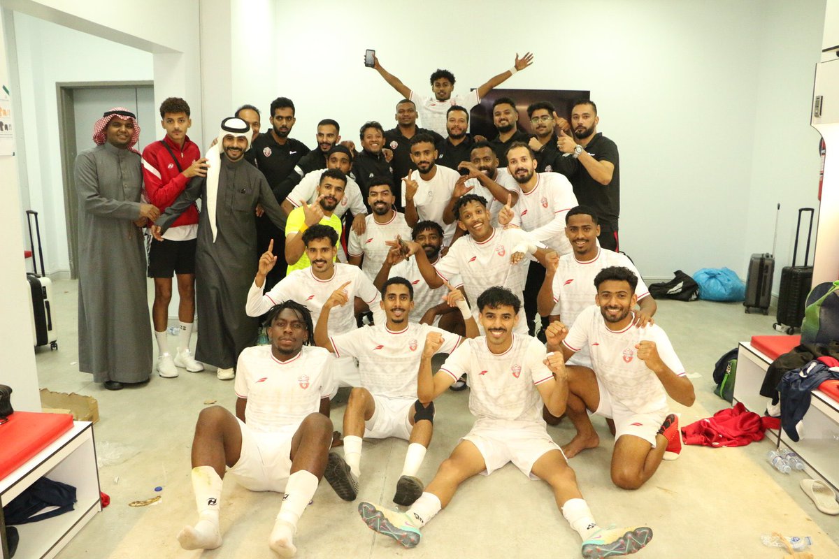 jazannow's tweet photo. 🚨🚨- وقفتكم مع الابطال .. 

#نادي_التهامي ينافس ويقاتل من اجل الصعود وينتظر الدعم من رجالات جازان او اي جهة !!

ادعموهم 🤍
" #ادعمو_اندية_جازان "
#جازان_الان https://t.co/htRiuJCQKj