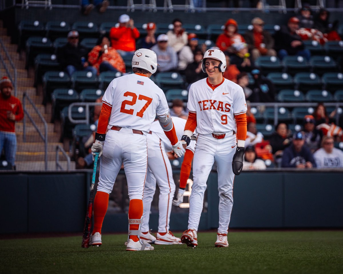 TexasBaseball tweet picture