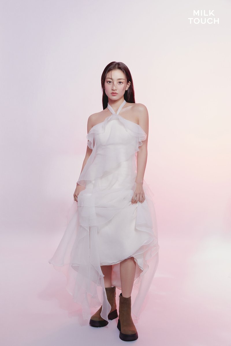 sweetshop_kr's tweet photo. ( 𝐏𝐇𝐎𝐓𝐎𝐒𝐇𝐎𝐎𝐓 - 𝟤𝟦𝟢𝟤𝟣𝟪 ) 𝖱𝖨𝖠𝖭 𝖯𝖮𝖲𝖤𝖲 𝖥𝖮𝖱 𝑯𝑨𝑳𝑶 𝑮𝑳𝑶𝑾 𝖲𝖪𝖨𝖭𝖢𝖠𝖱𝖤 𝖫𝖨𝖭𝖤. https://t.co/sLF3ZaP5I0